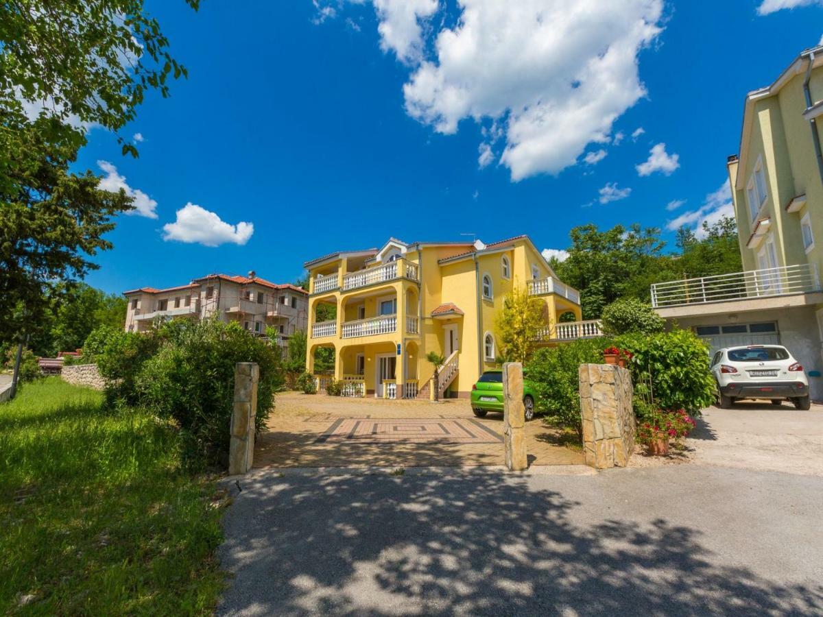 Apartments Artan Crikvenica Eksteriør bilde
