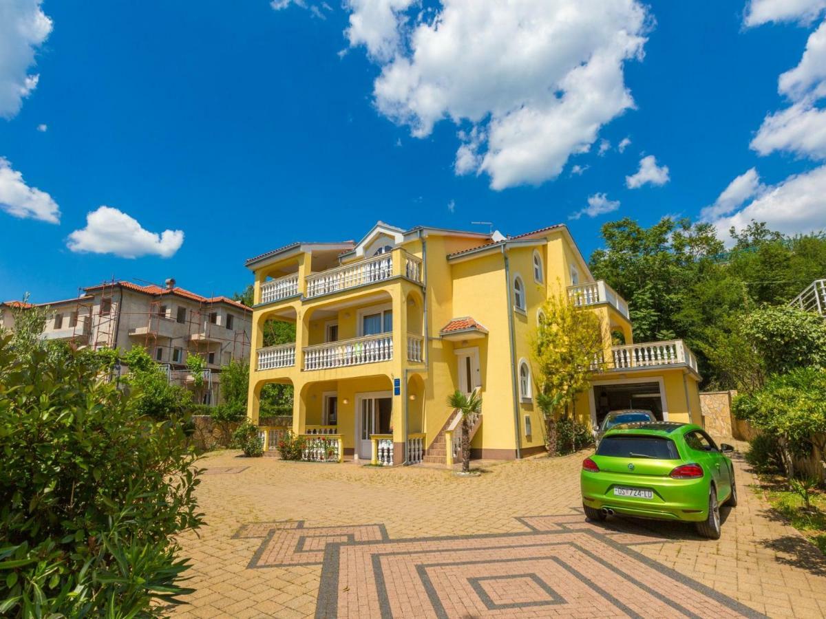 Apartments Artan Crikvenica Eksteriør bilde