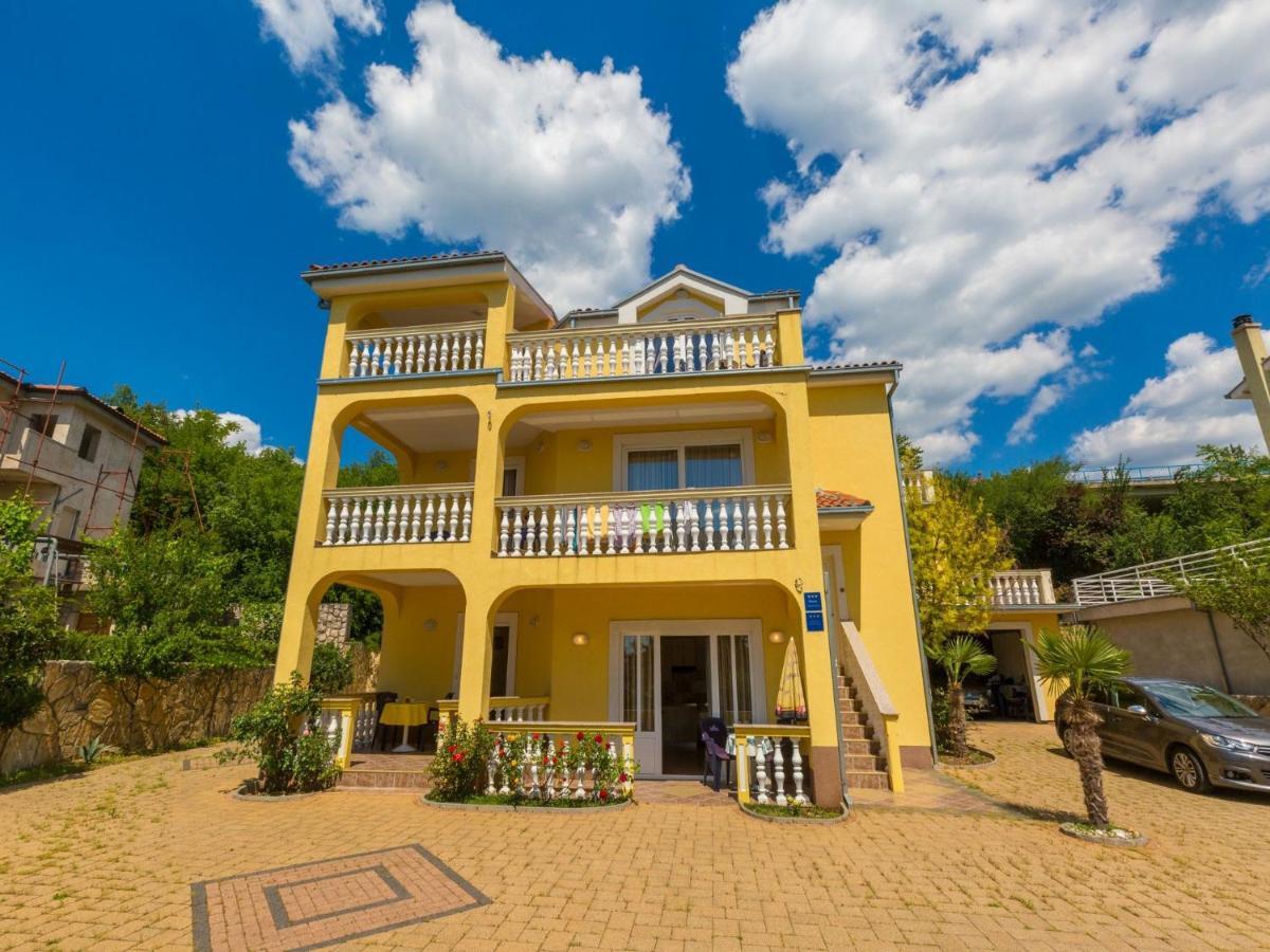 Apartments Artan Crikvenica Eksteriør bilde
