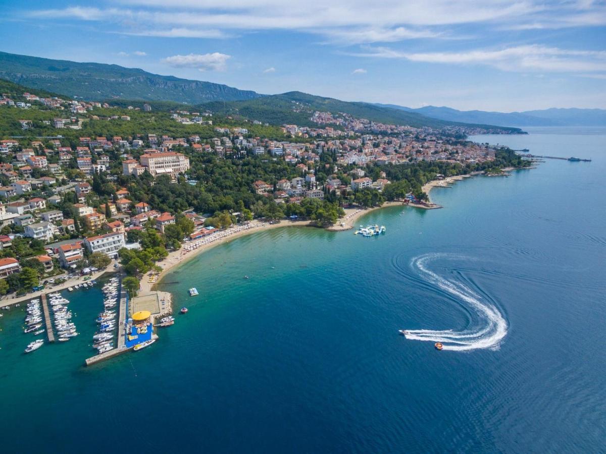 Apartments Artan Crikvenica Eksteriør bilde
